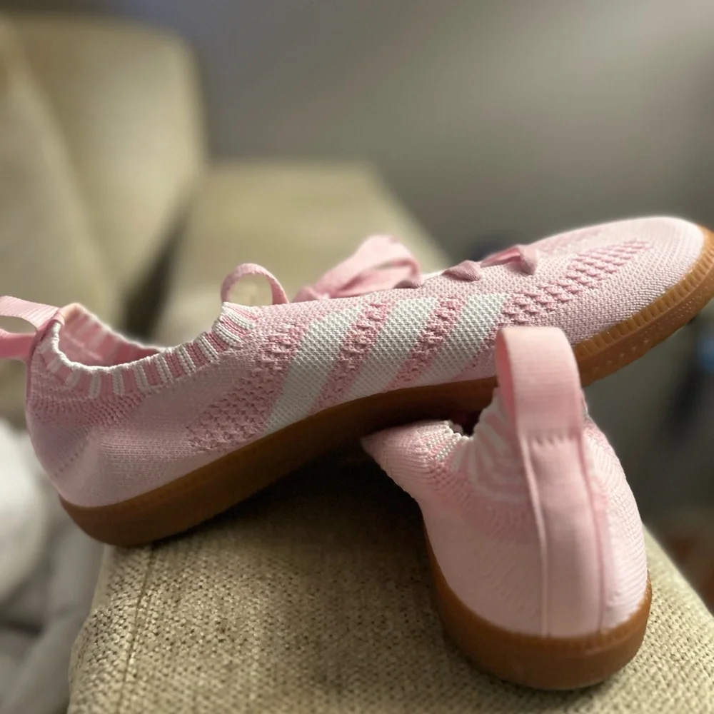 Pink woman’s soft mesh Adidas sneakers. - Picture 2 of 5